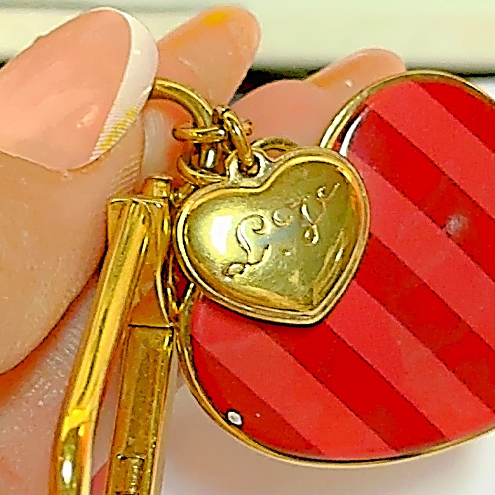 Louis Vuitton Porte Cles Coeur Rayeur Key Ring Bag Charm - Picture 6 of 10